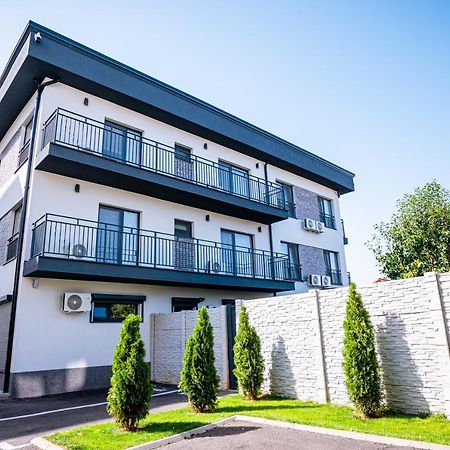 Апартаменти Papi House Тирговіште Екстер'єр фото