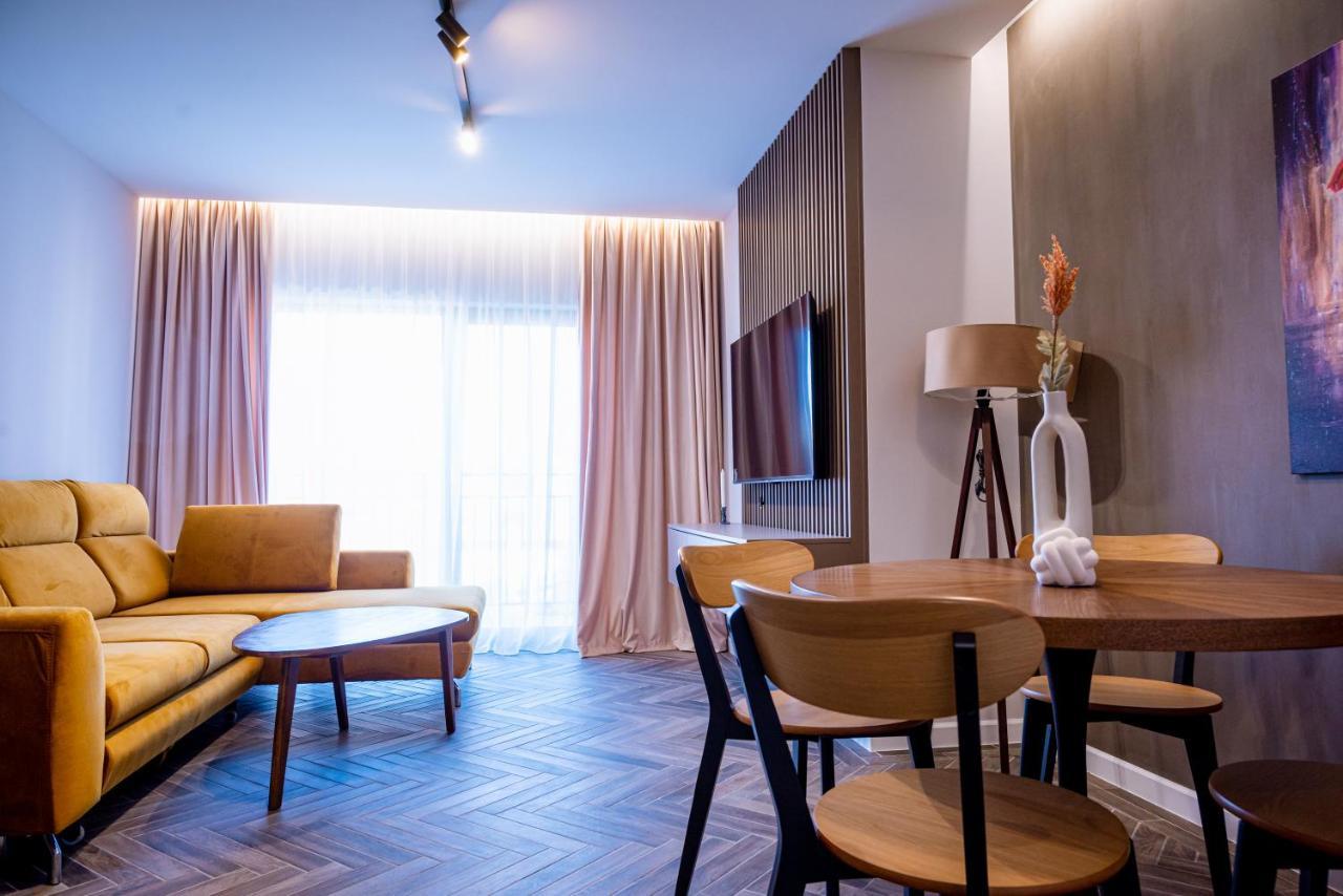 Апартаменти Papi House Тирговіште Екстер'єр фото